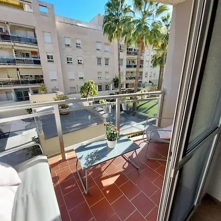 La Bella * Malaga